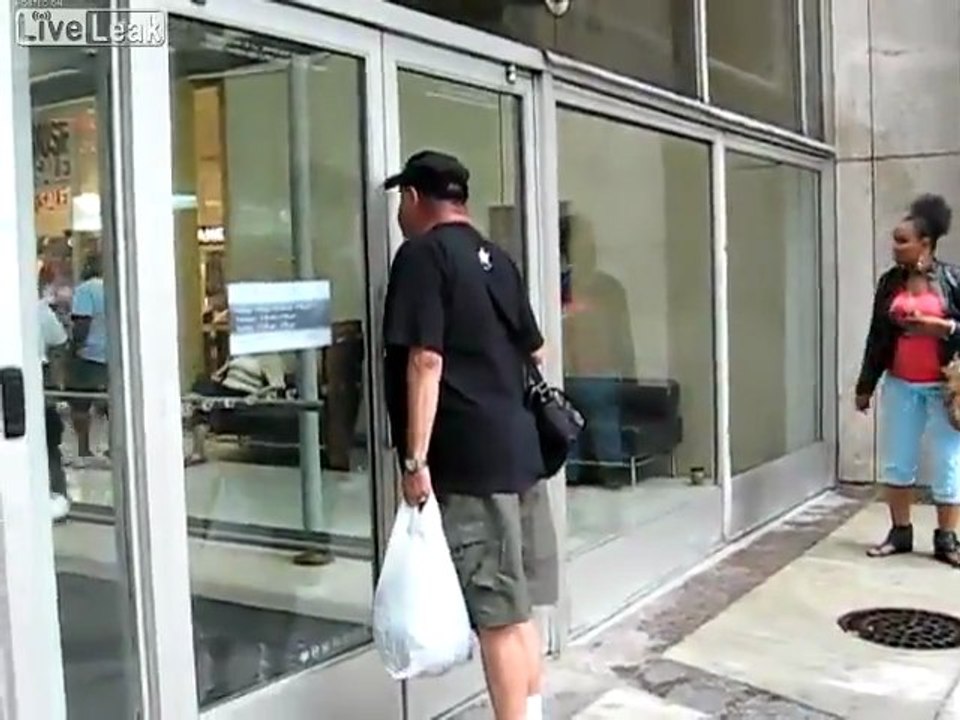 Torontonian fragt sich, warum The Mall Is Closed Während G-20