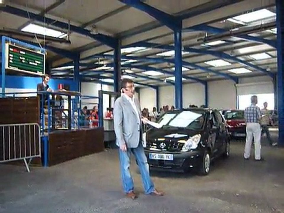 NISSAN PIXO ENCHERES