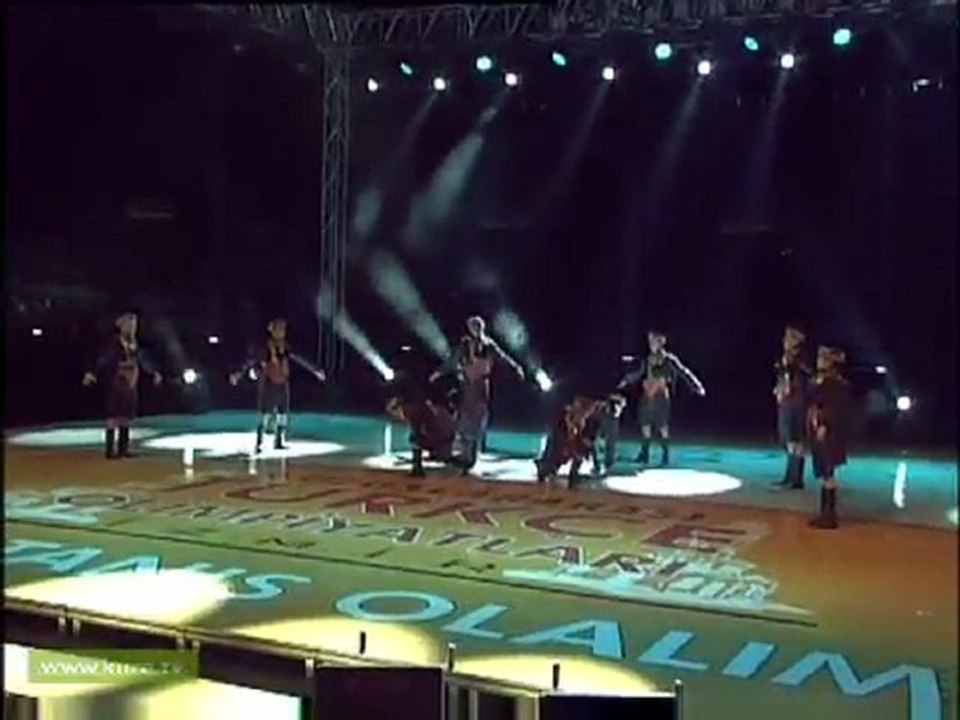 Zeybek oyunu Moldova İzmir 9.Türkçe Olimpiyatları