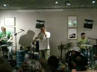 Capone&BungtBangt Live@Fnac Napoli - Luce Bagnata -