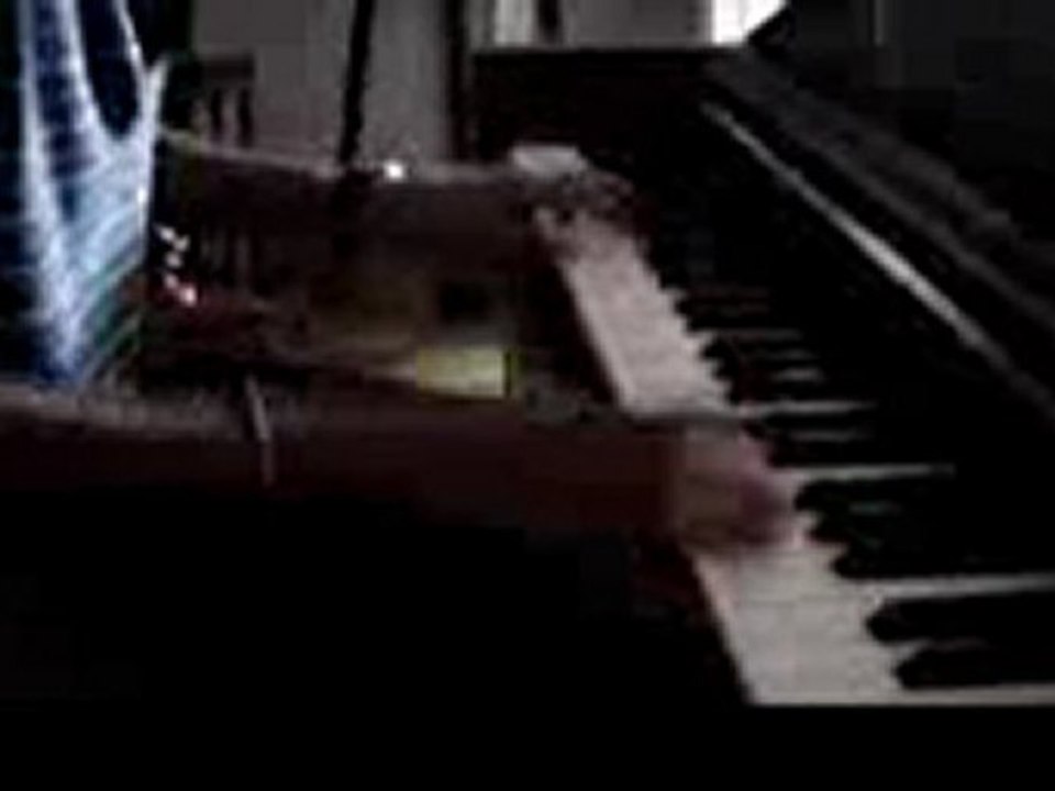 Tocando salsa en el piano
