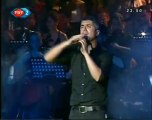 Özcan Deniz- Zorun Ne Benle Aşk-Harbiye Açık Hava Konseri-(11 Ağustos 2007)