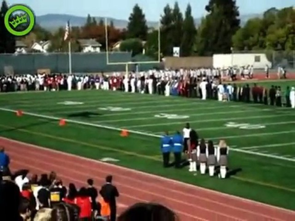 Amerikanische Mädchen kann singen Hymne Fail