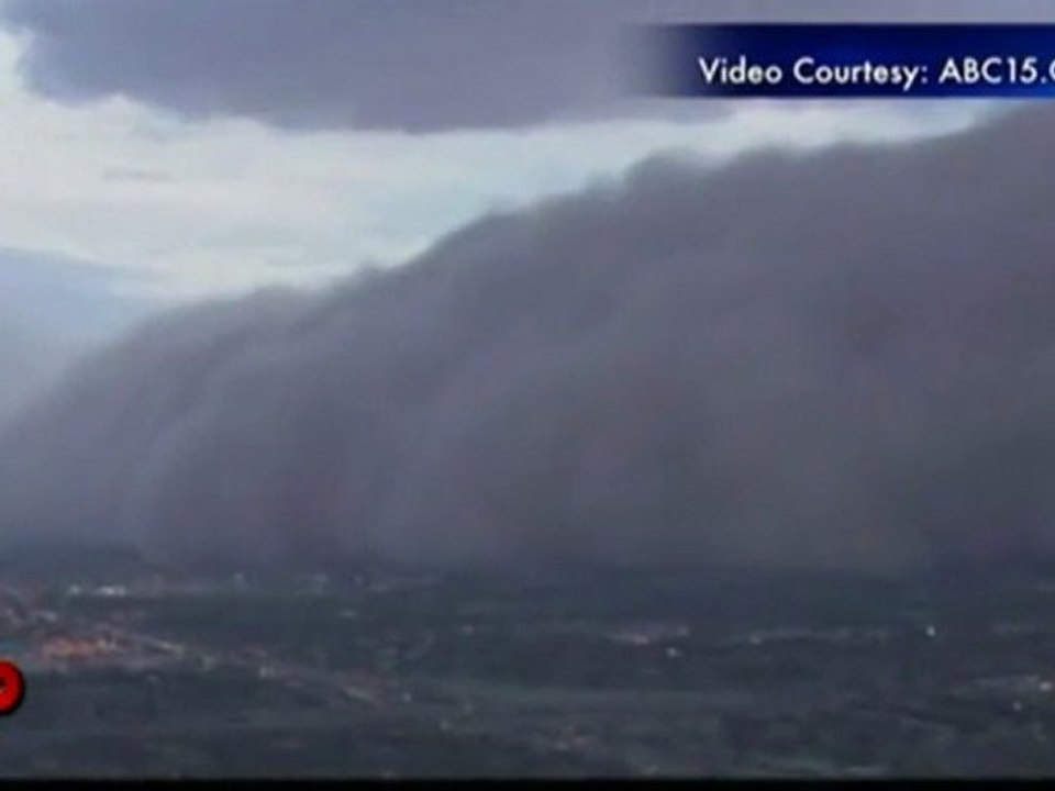 Massive Dust Storm Strikes Phoenix