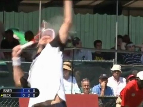 Isner batte Beck - Newport, primo turno