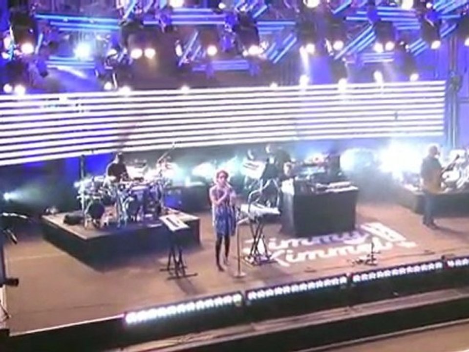 Massive Attack - Teardrop (live) HQ