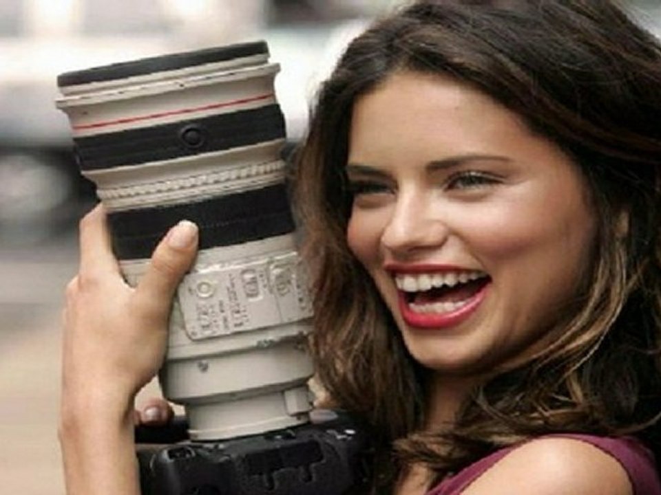 GÜLÜMSE & SEZEN AKSU