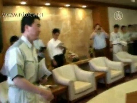 Министр по восстановлению Японии уходит в отставку