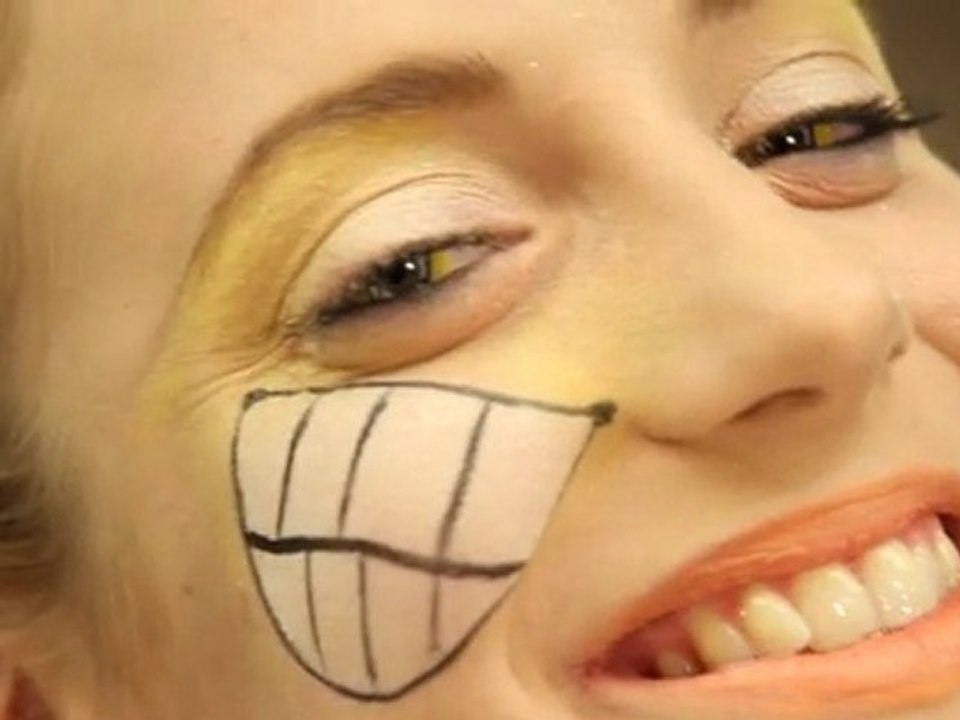 Big Grin Contact Lenses