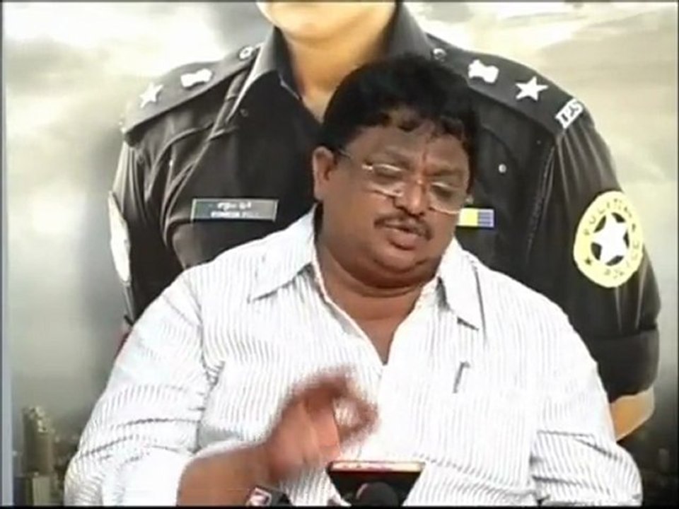 Pawan Kalyan & Nikesha Patel's Komaram Puli Press Meet