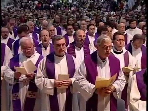 Icaro Tv. Le voci raccolte al funerale di don Oreste