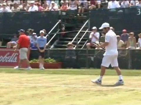 Newport - Rochus locker weiter