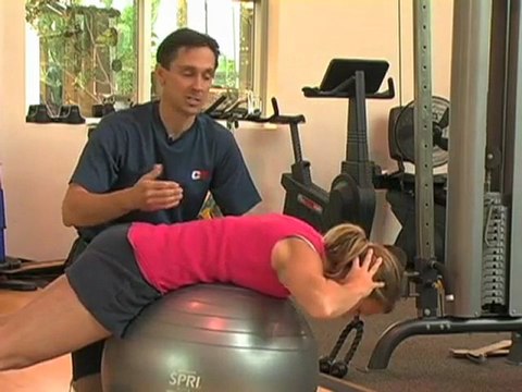 Pilates Topu Hareketleri: Merkez Kaslar İçin 3 Hareket - bodytr.com