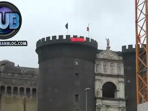 Maschio Angioino occupato dagli operatori sociali