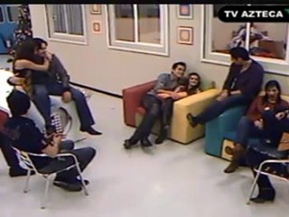 Esmeralda y Johnny con sus compañeros 3 3