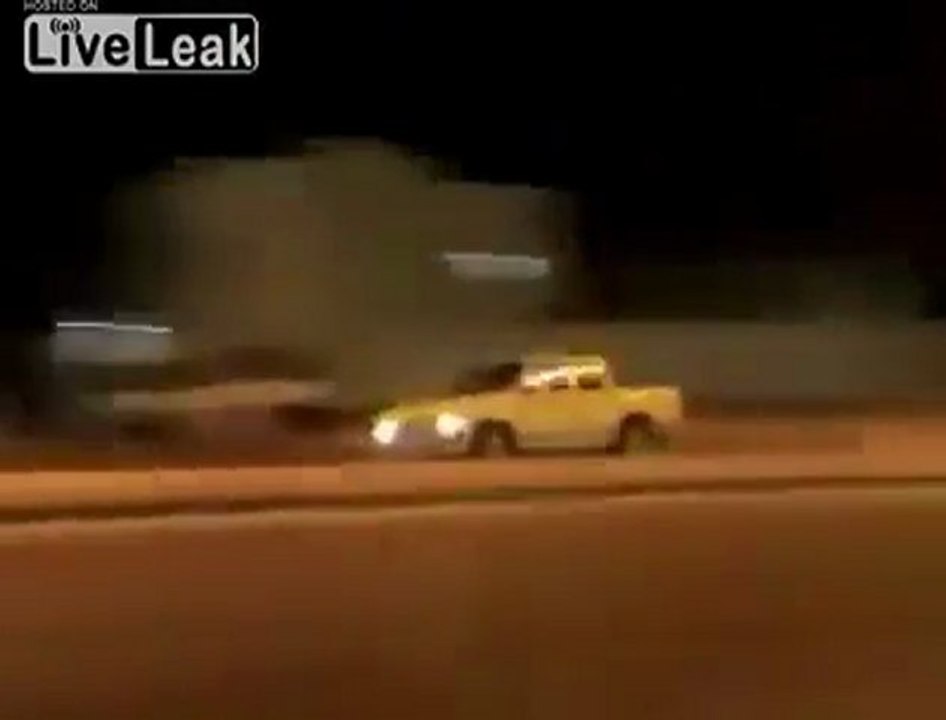 Zufällig filmte einen heftigen Unfall