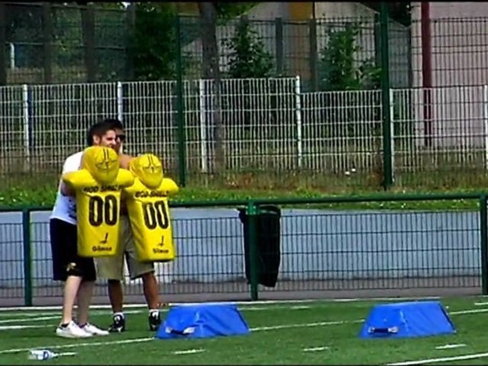 Initiation au football américain avec les Cougars de Saint-Ouen l'Aumône