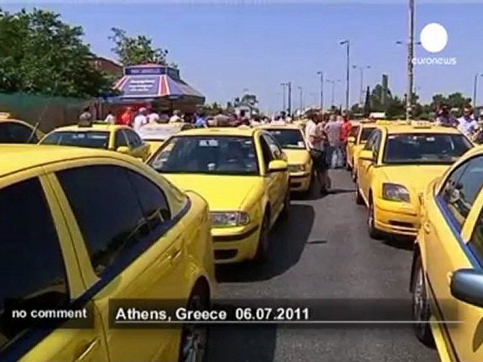 Greek taxi drivers stage anti-reforms protest - no comment