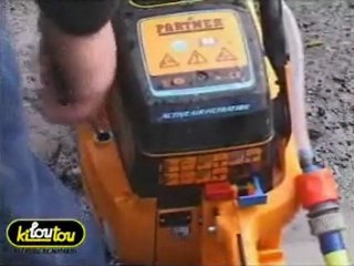 Comment tronçonner les matériaux avec une tronçonneuse à matériaux portable ?