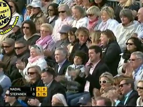Caida resbalon de Rafael Nadal R3 vs Radek Stepanek QUEENS London 2011