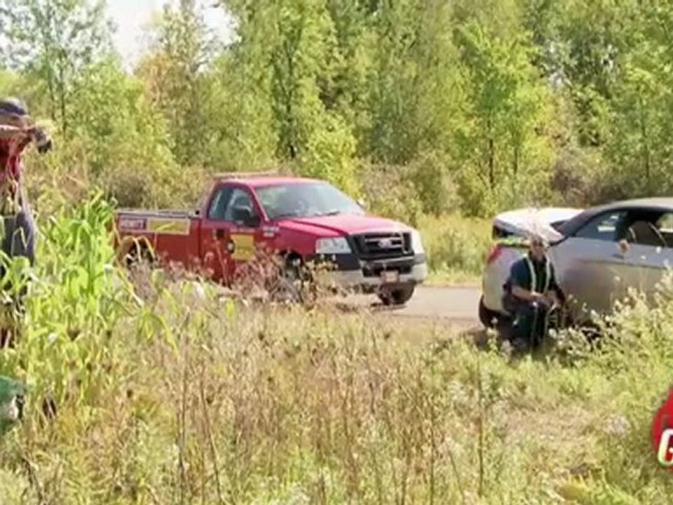 34 - ‪Sneaky Scarecrow Prank‬‏
