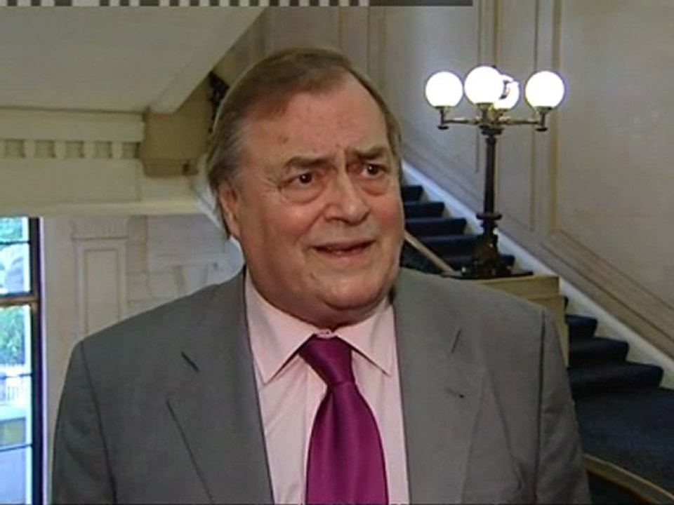 Closure of NOTW: Lord Prescott reaction