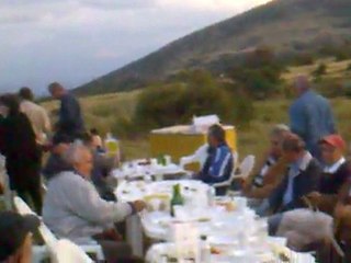 ΜΟΥΧΑΠΕΤ ΣΤΗΝ ΞΗΡΟΛΙΜΝΗ - ΑΓΙΑ  ΚΥΡΙΑΚΗ ΣΤΟ ΒΟΥΝΟ.