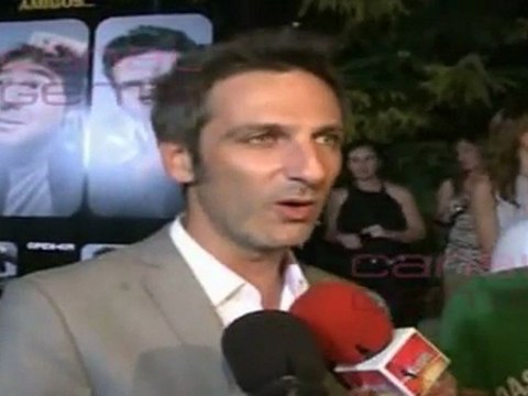 Ernesto Alterio presenta la comedia Amigos