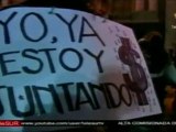 Estudiantes chilenos se besan para exigir mejoras educativas