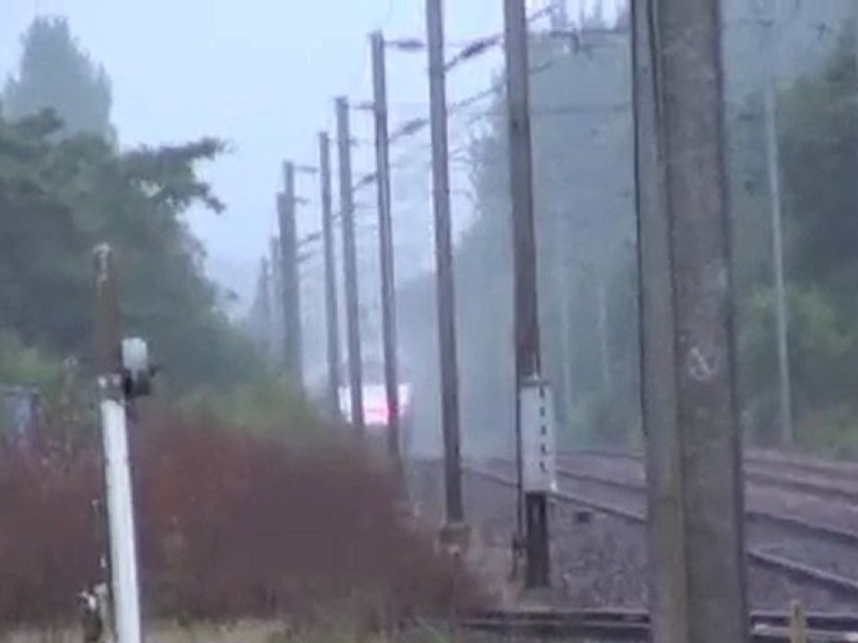 TGV sous la pluie...