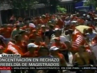 Salvadoreños exigen se respete decreto legislativo