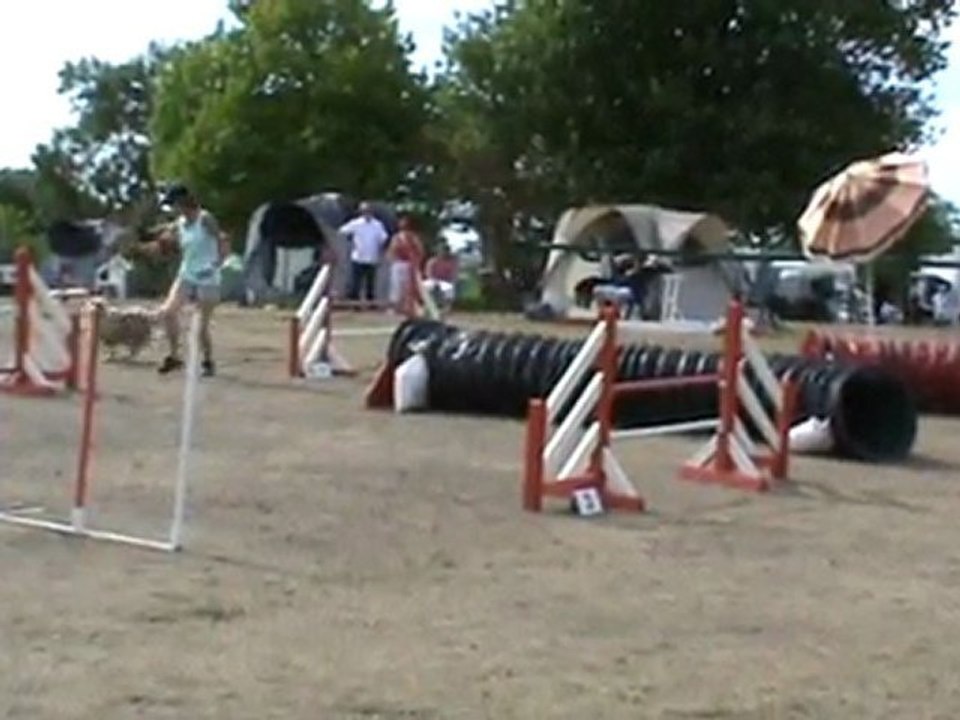 Chanel jumping + Moulins 2011