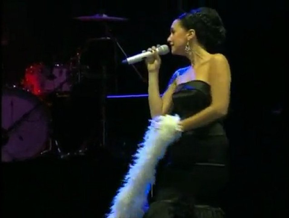 Şevval Sam - 25 Haziran 2011 - "Bi Büyük Fest" Konseri ve Emel Sayın ile Düeti - Part2