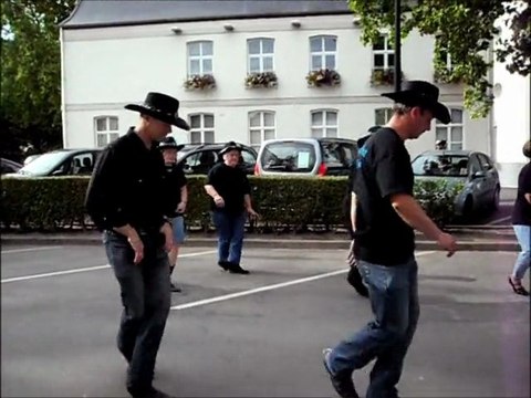 MINI-VIDEO CLICKETY CLACK