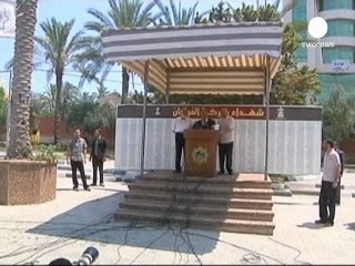 Israel threatens to keep "flytilla" protesters out