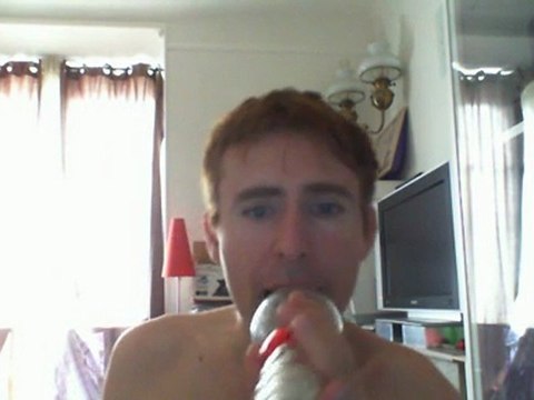 Wiwi égratigne let me be the one