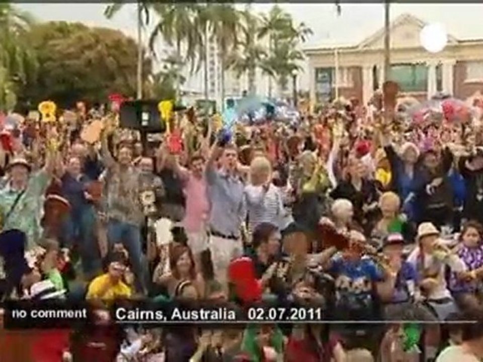 Ukulele record attempt in Australia - no comment