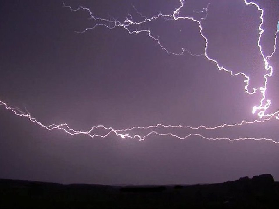 Orage multicellulaire MCS du 28 juin 2011