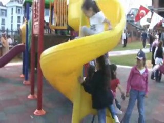 Beylikdüzü Belediyesi 32 yeni parkı Beylikdüzü'ne kazandırdı