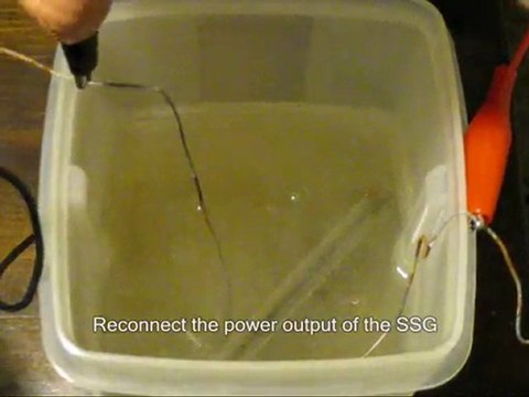 Bedini Water Splitter. Bedini SSG output into a water capacitor, producing HHO gas