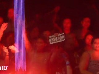 Backstreet Boys perform Everybody (Backstreet's Back) on NKOTBSB Tour at the Honda Center HD