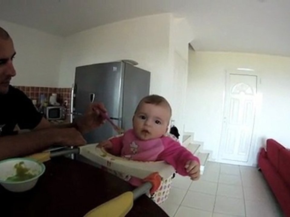 "1er repas" d'Emma