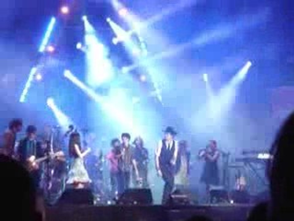 Olivia Ruiz - Francofolies 2009 - 01