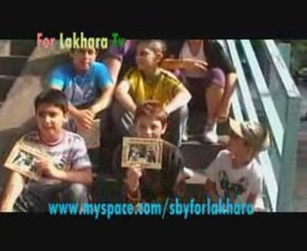 Sby gives Autographs