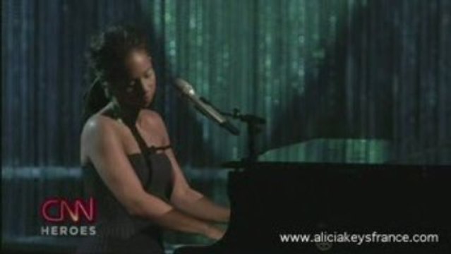 Alicia Keys - Superwoman (Live CNN Heroes 27 11 08)