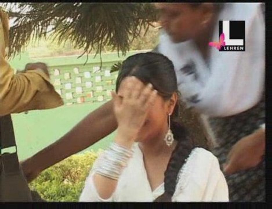 Bollywood Actress Riya Sen Got Furious