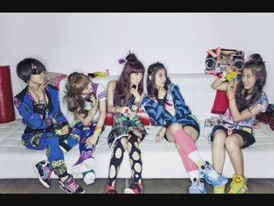 4 MINUTE - HOT ISSUE (male version)