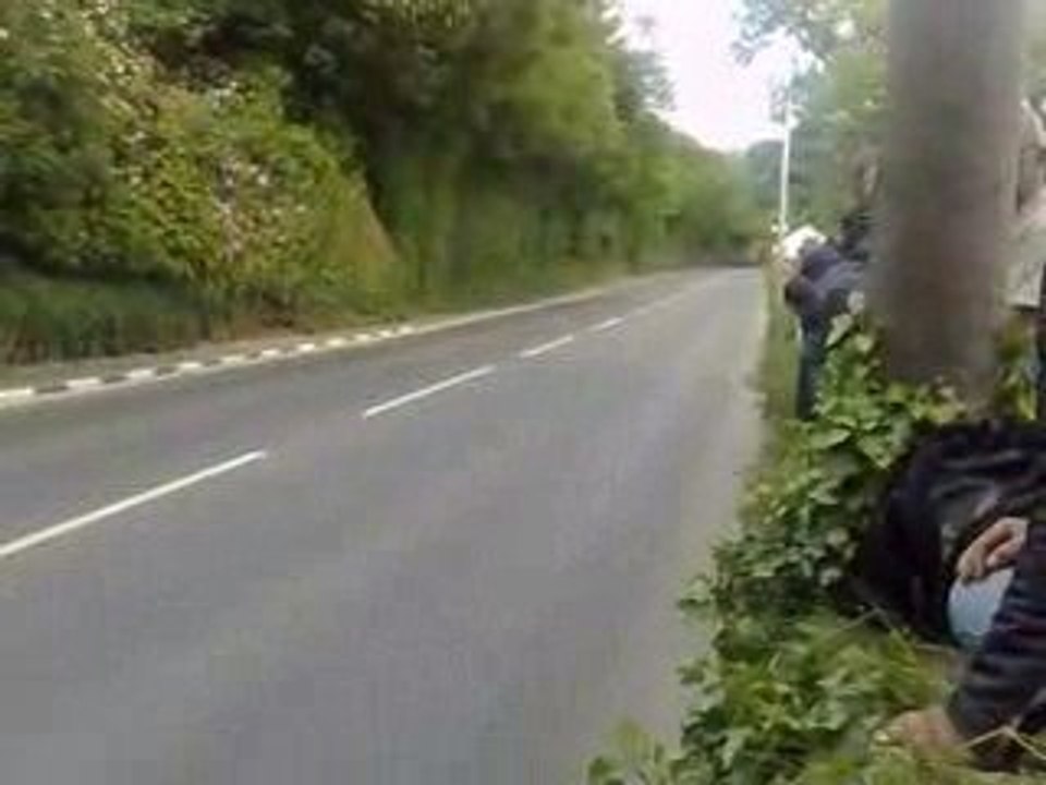 EF3D5468_LiveLeak-dot-com-5dc5e0fa2a2d-ttfastcorner