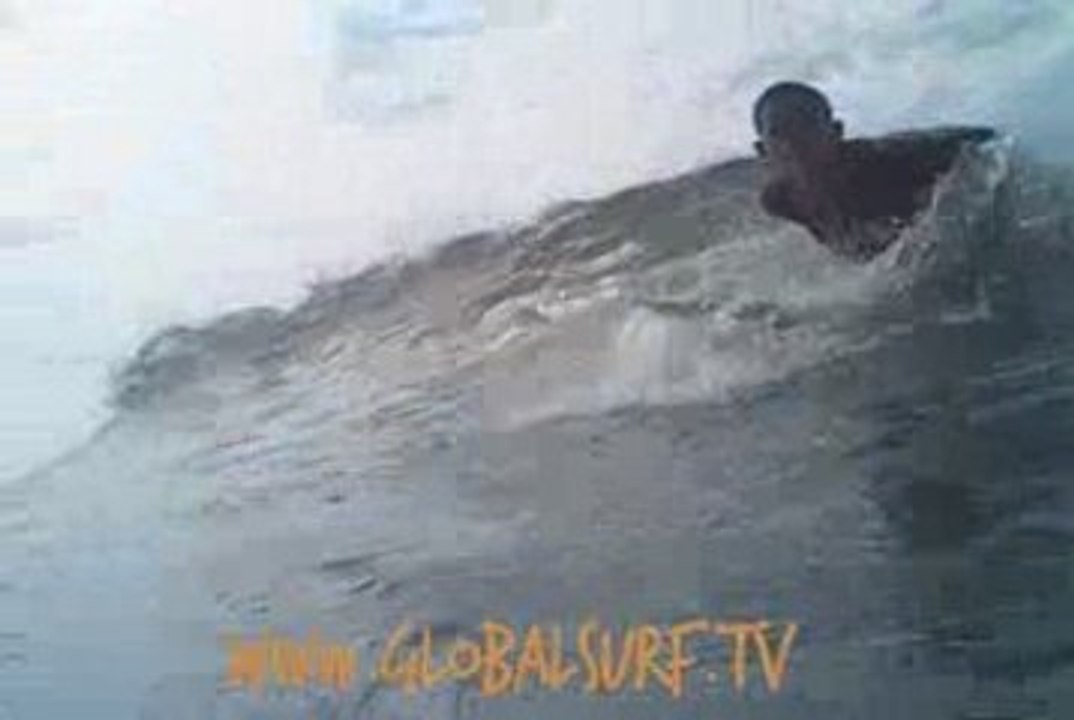 G surfing in Guatemala by Globalboarding.tv