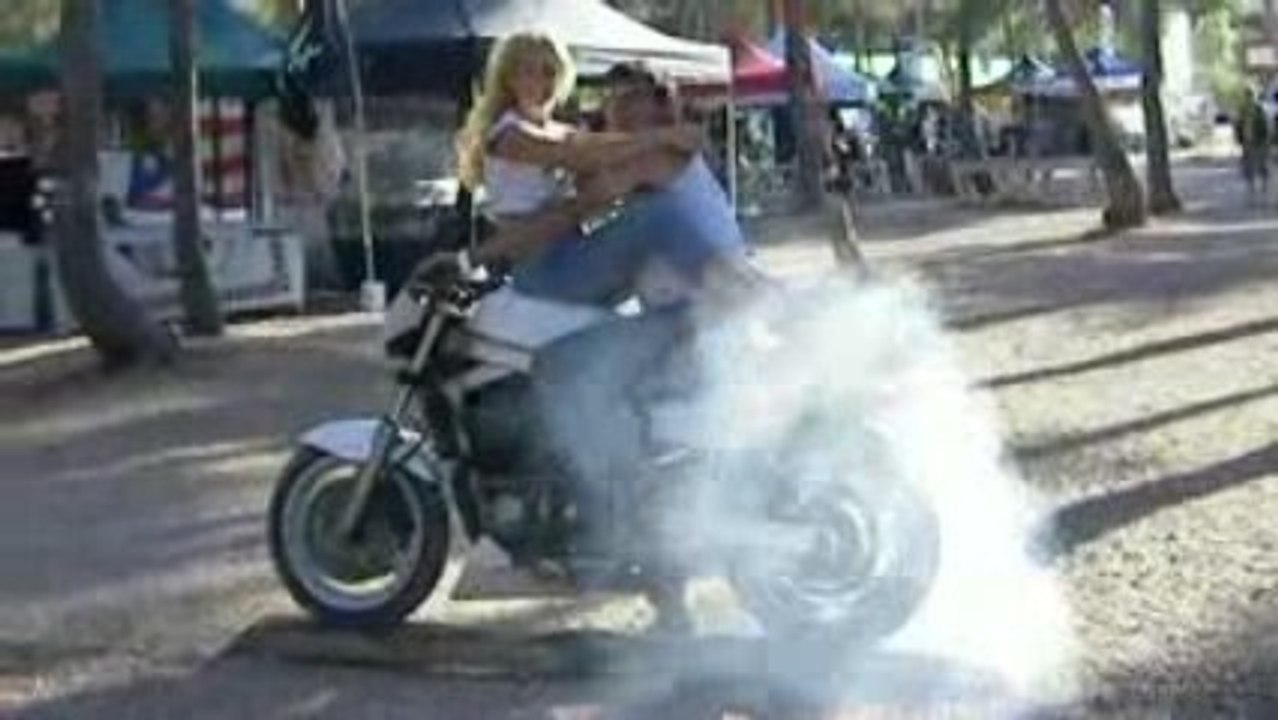 burn jusqu a l'eclatement du pneu